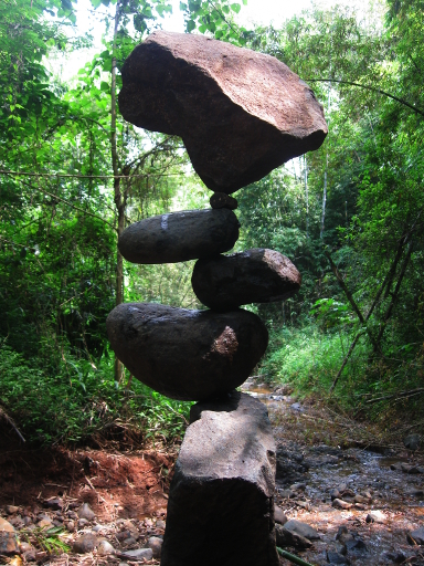 by Leandro Inocencio